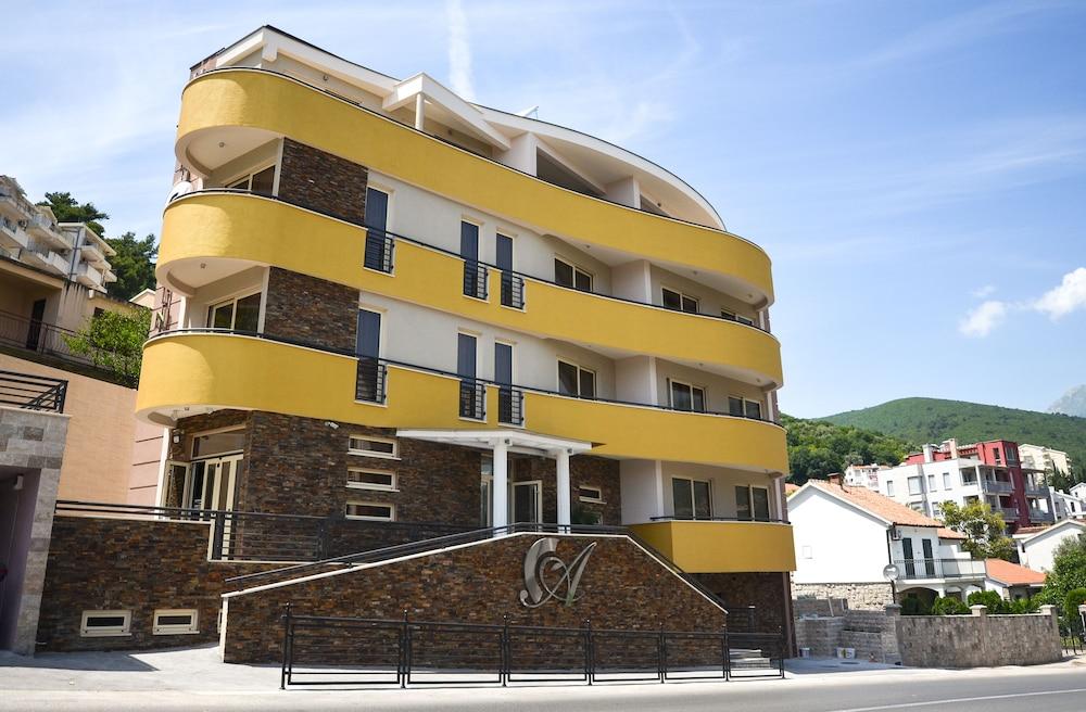 Atina Hotel Budva