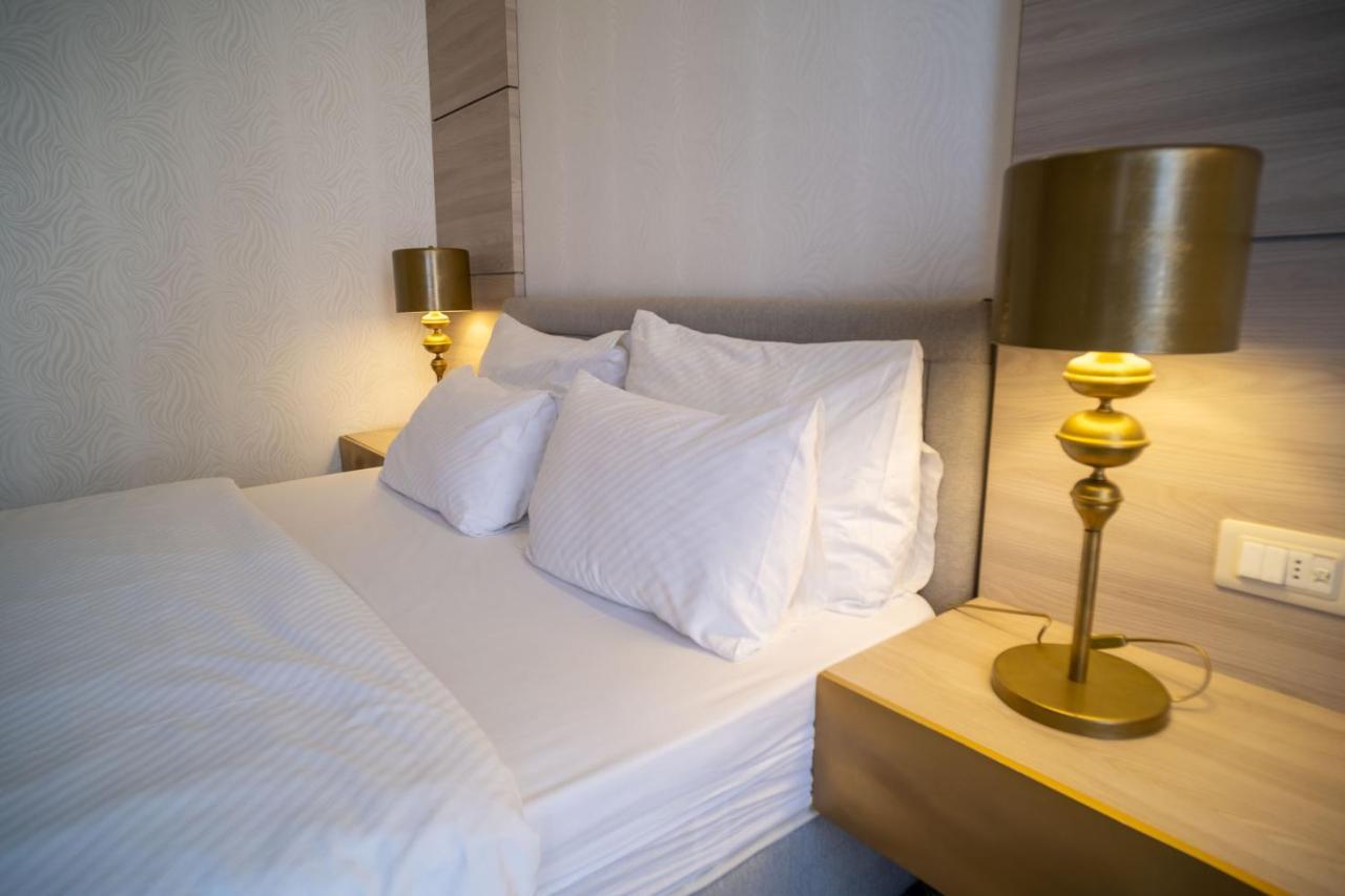 Hotel Atina 4*