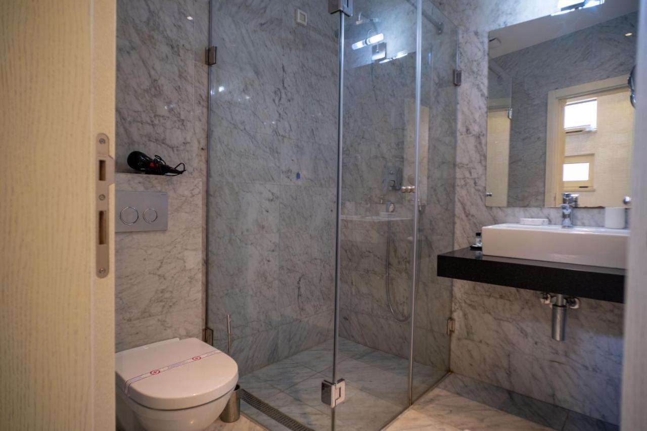 Hotel Atina 4*