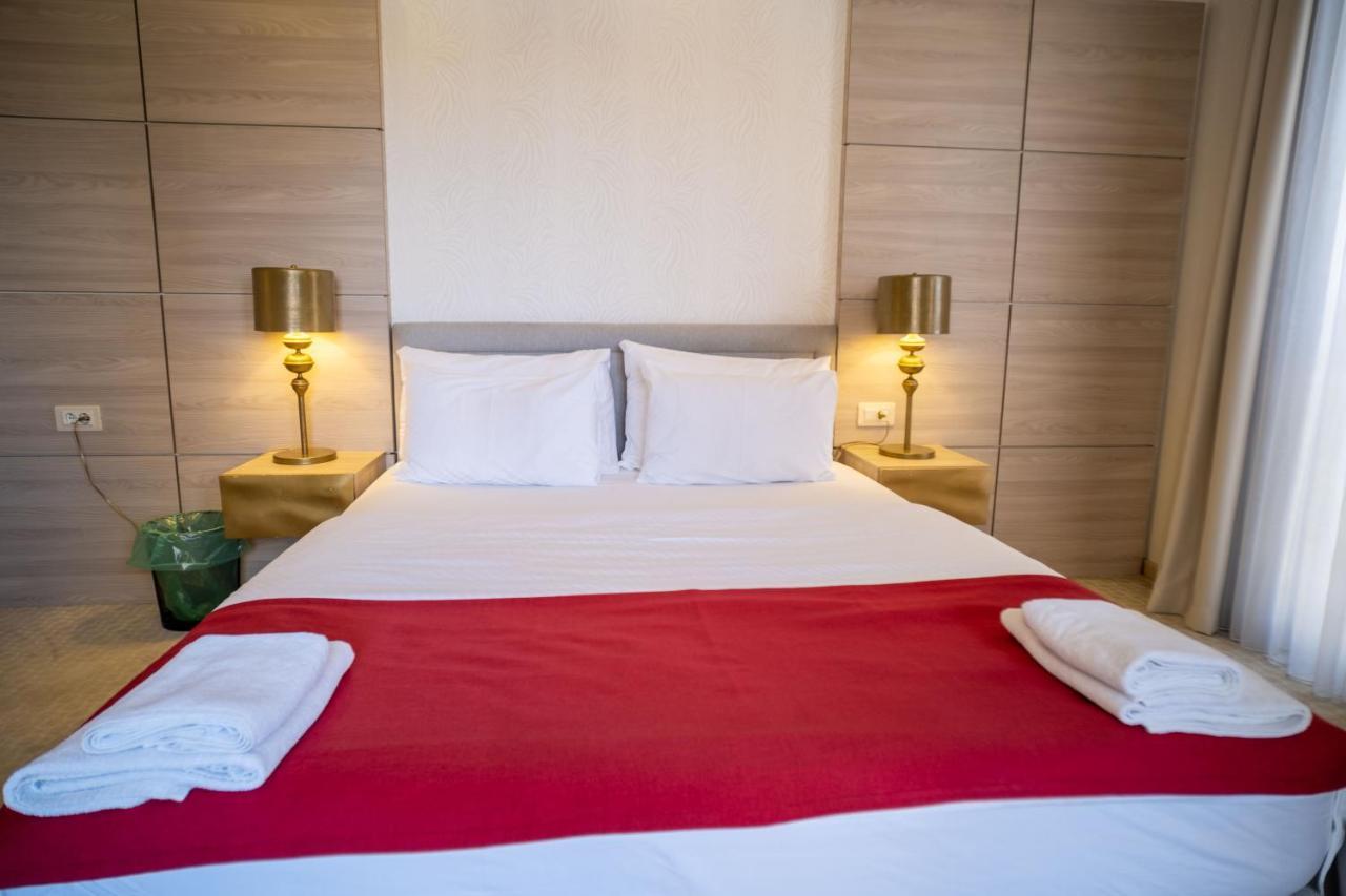 Atina Hotel