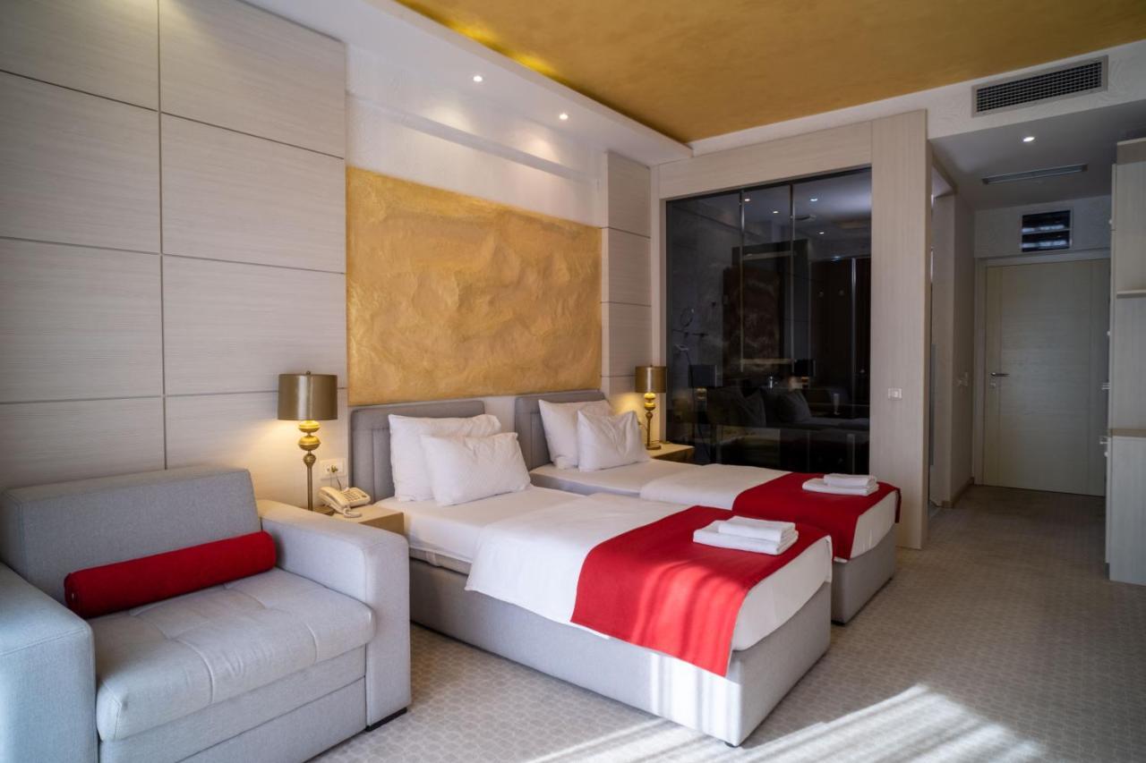 Hotel Atina